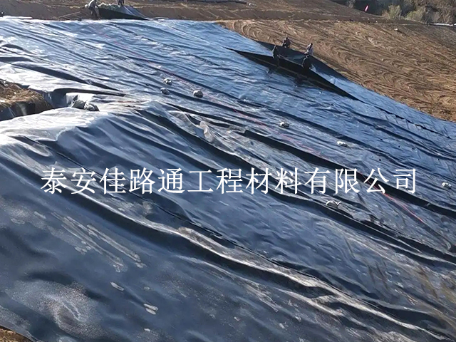 垃圾填埋場防滲膜使用鋪設(shè)有哪些意義表現(xiàn)？