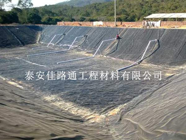 污水處理防滲膜鋪設(shè)：前期準備工作的簡明指南