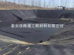 垃圾填埋場(chǎng)防滲膜鋪設(shè)：不可或缺的準(zhǔn)備工作