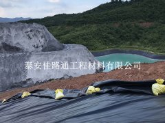 污水處理防滲膜為啥要覆土？這4個關(guān)鍵原因得搞