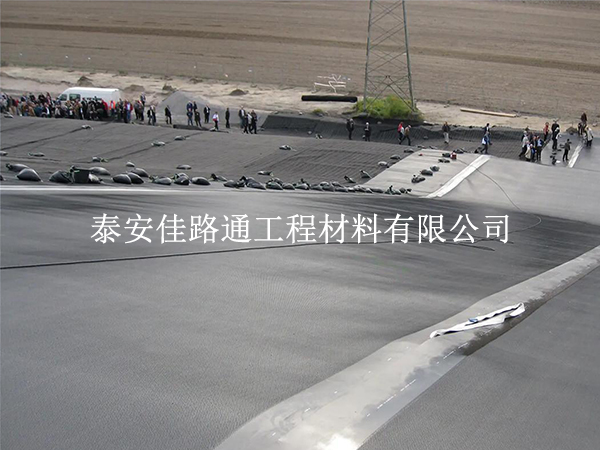 污水處理防滲膜裁剪不浪費(fèi)還防漏？5 個(gè)關(guān)鍵技巧一次講透