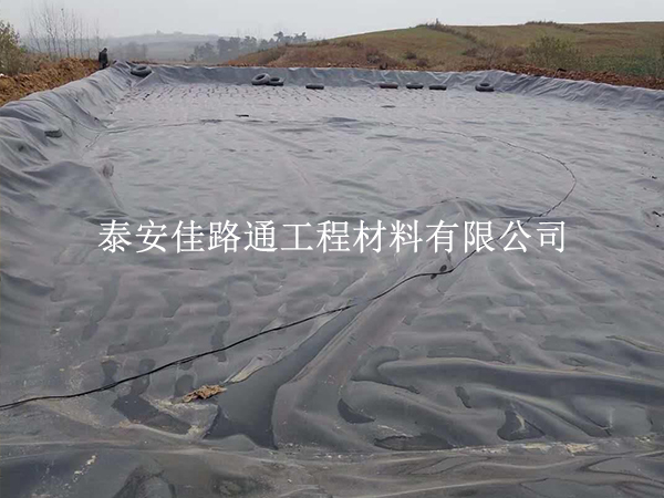 人工湖防滲膜效果差？6 大原因讓防滲功能 “打折”